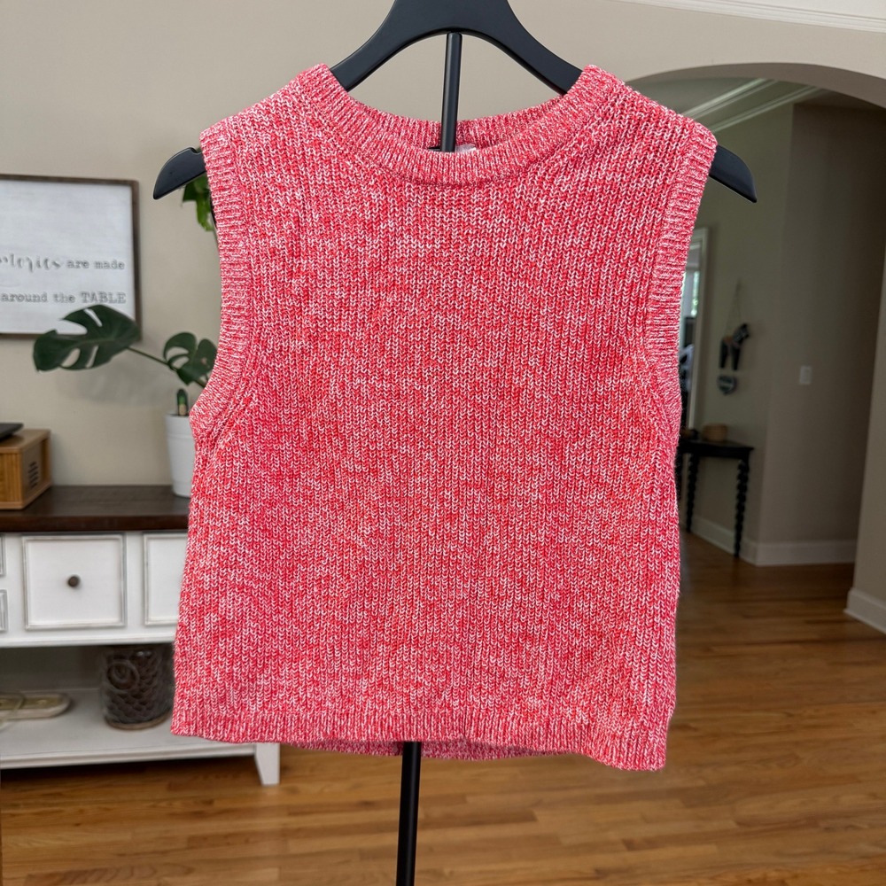 H&M Divided Red White Marled Knit Sweater Vest Sleeveless Crew Neck Medium